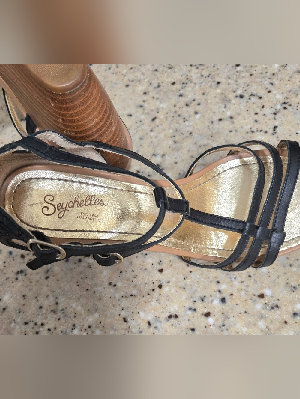 Seychelles Black Strappy T‑Bar Sandals with Gold Insole - Picture 2 of 6